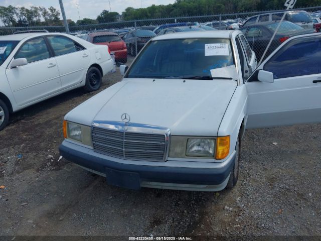 1992 MERCEDES-BENZ 190 WDBDA29D4NF945536 Photo 5