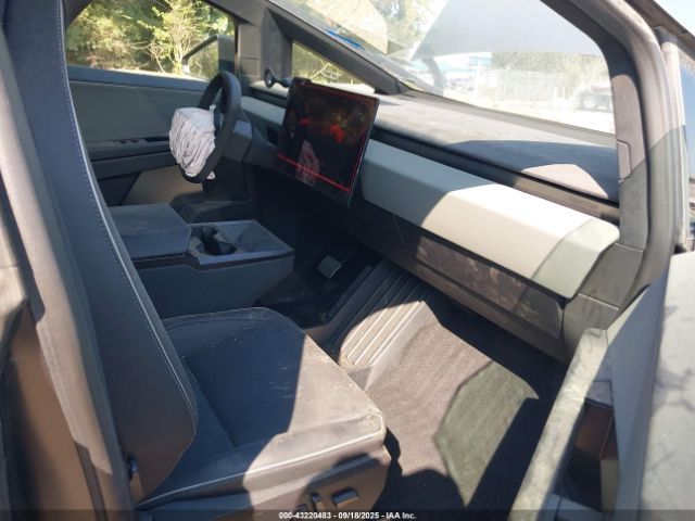 2024 TESLA CYBERTRUCK 7G2CEHEE3RA025243 Photo 4