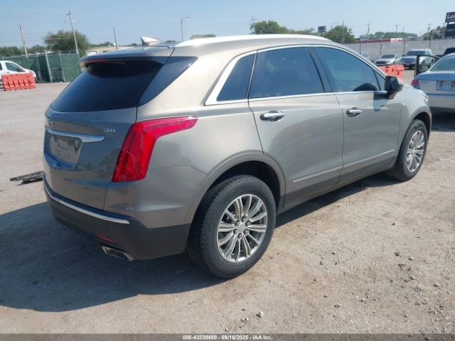 2017 CADILLAC XT5 1GYKNBRS8HZ267561 Photo 3