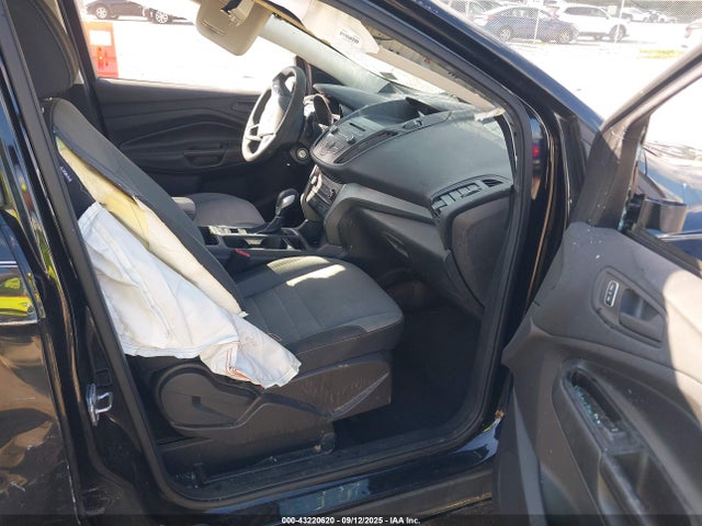 1FMCU0F7XHUA18642 Ford 2.5l i-vct