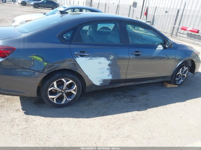 3KPF24AD1KE109011 KIA mpi nu