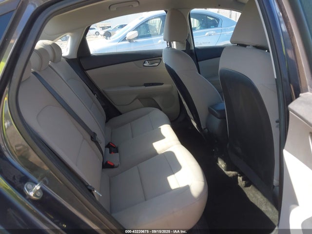 3KPF24AD1KE109011 KIA mpi nu