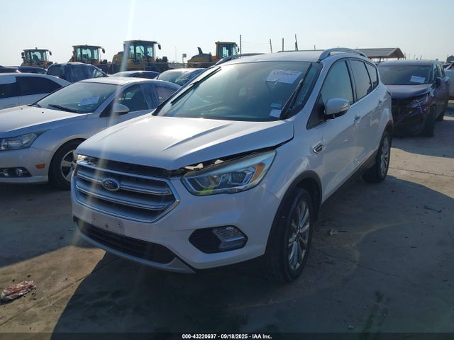 Продажа на аукционе авто 2017 Ford Escape Titanium, vin: 1FMCU9JD0HUD84692, номер лота: 43220697