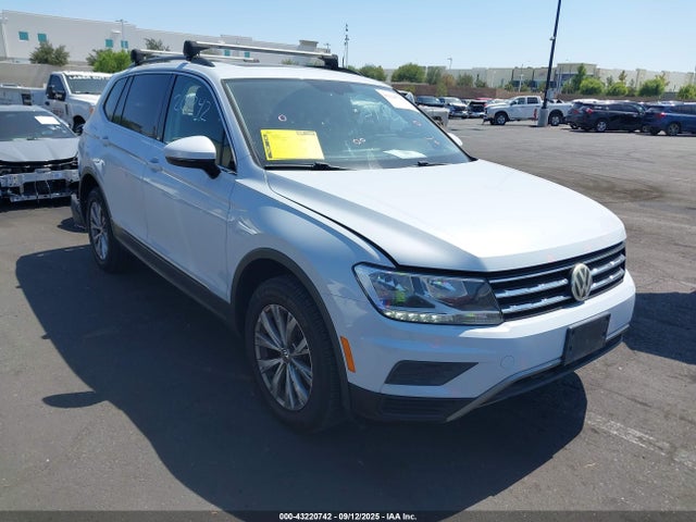 Volkswagen 2018 2018 3VV3B7AX5JM161861 Image 14