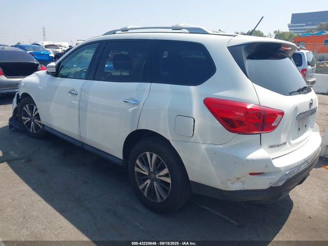 Nissan 2018 2018 5N1DR2MN2JC605710 Image 3
