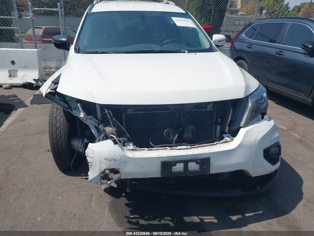 Nissan 2018 2018 5N1DR2MN2JC605710 Image 6