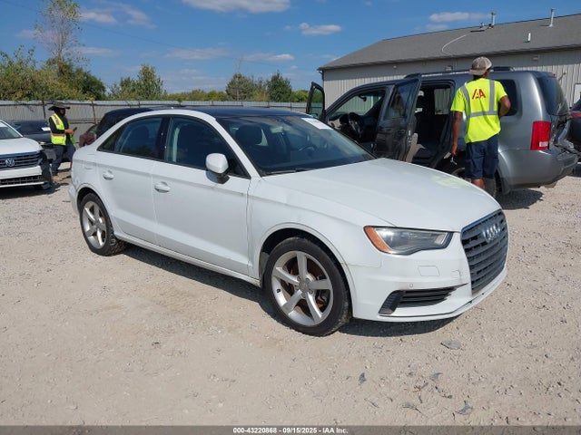 2016 AUDI A3 WAUB8GFF3G1005460 Photo 0