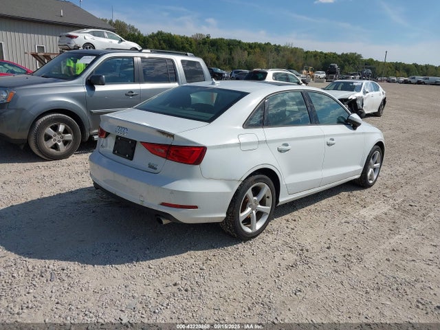 2016 AUDI A3 WAUB8GFF3G1005460 Photo 3
