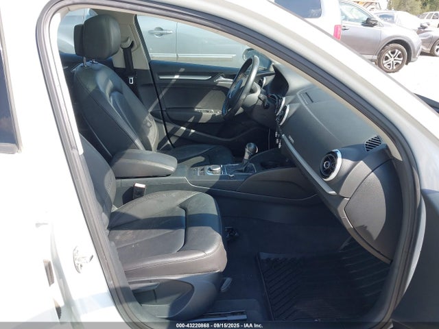 2016 AUDI A3 WAUB8GFF3G1005460 Photo 4