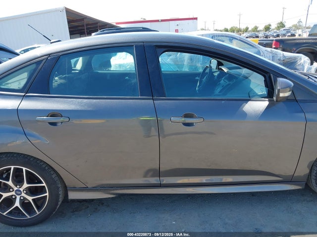 Ford Focus 2015 1FADP3F25FL218200 Image 14