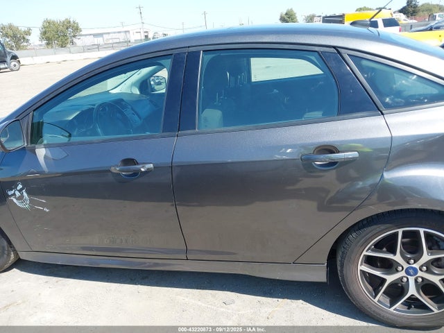 Ford Focus 2015 1FADP3F25FL218200 Image 15