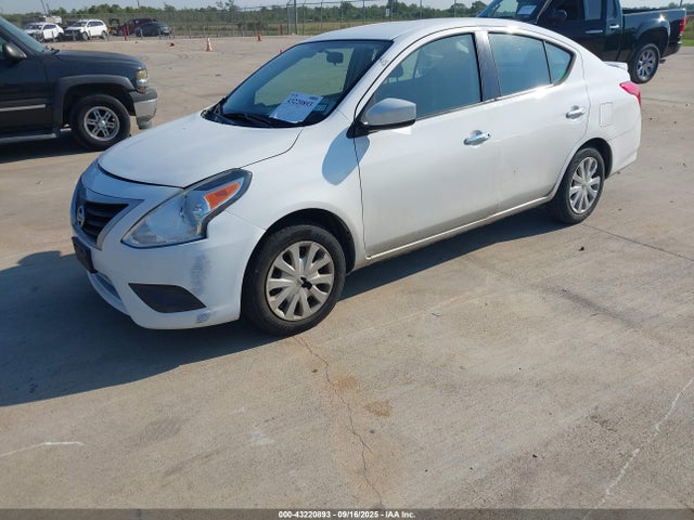 Nissan 2017 2017 3N1CN7AP3HL877375 Image 2
