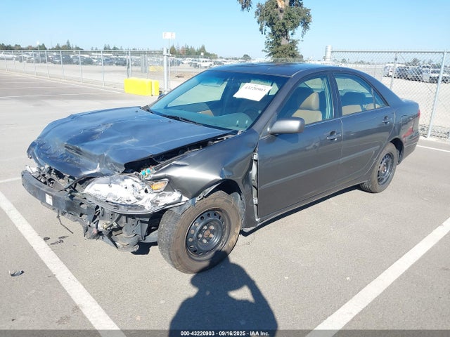 43220903 :رقم المزاد ، 4T1BE30K25U519656 vin ، 2005 Toyota Camry Le مزاد بيع