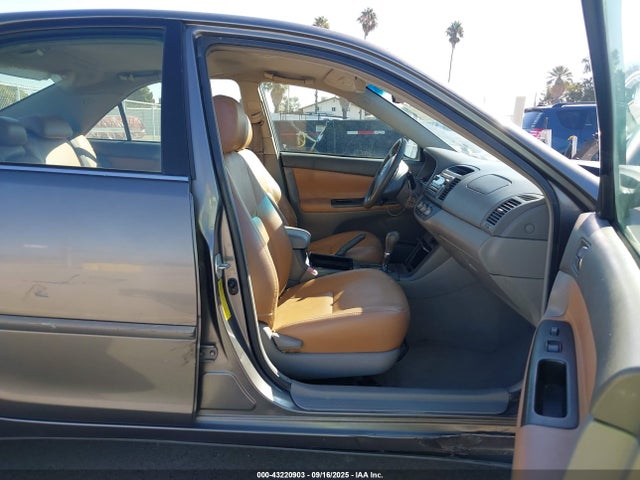 43220903 :رقم المزاد ، 4T1BE30K25U519656 vin ، 2005 Toyota Camry Le مزاد بيع