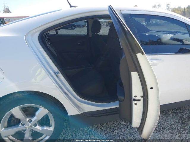 1G1RA6E42EU157962 Chevrolet luu - ffv, e-flex, fam