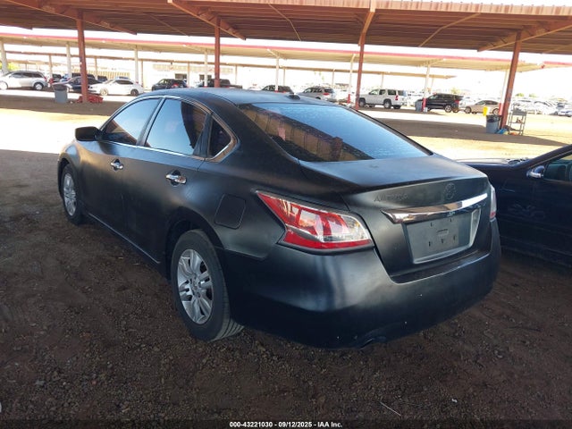 Nissan Altima 2015 1N4AL3AP8FN882559 Image 3
