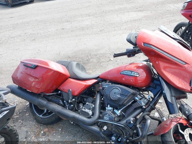 Harley-Davidson Milwaukee-eight 2024 1HD1KB728RB630446 Image 13