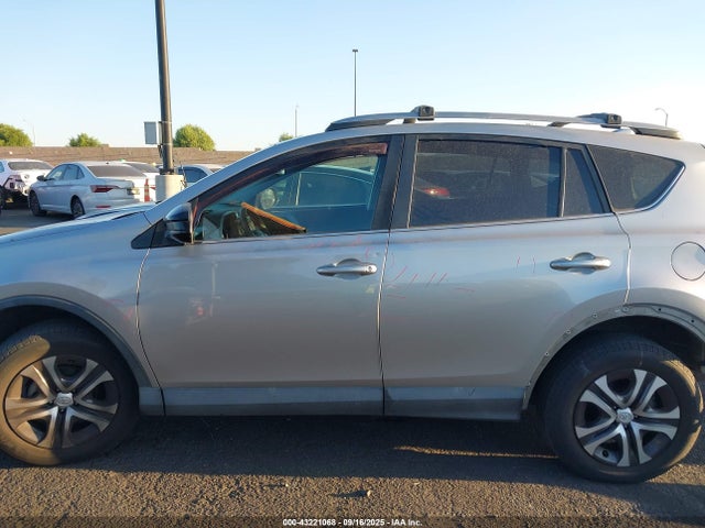 Toyota 2ar-fe 2018 2T3ZFREV9JW459880 Image 15