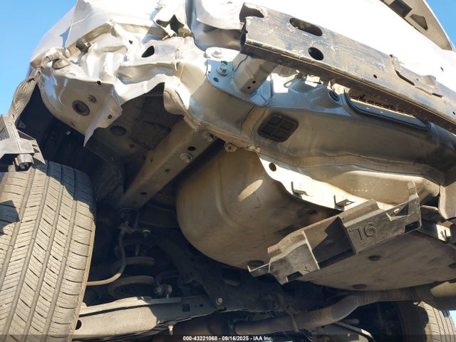 Toyota 2ar-fe 2018 2T3ZFREV9JW459880 Image 18