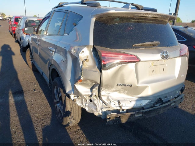 Toyota 2ar-fe 2018 2T3ZFREV9JW459880 Image 3