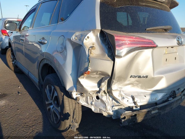 Toyota 2ar-fe 2018 2T3ZFREV9JW459880 Image 6
