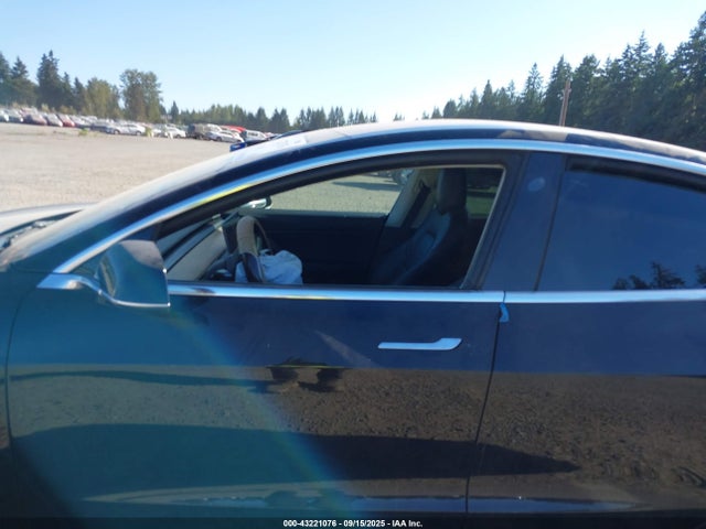 5YJ3E1EA1JF172594 Tesla MODEL 3