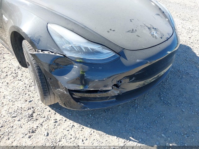 5YJ3E1EA1JF172594 Tesla MODEL 3