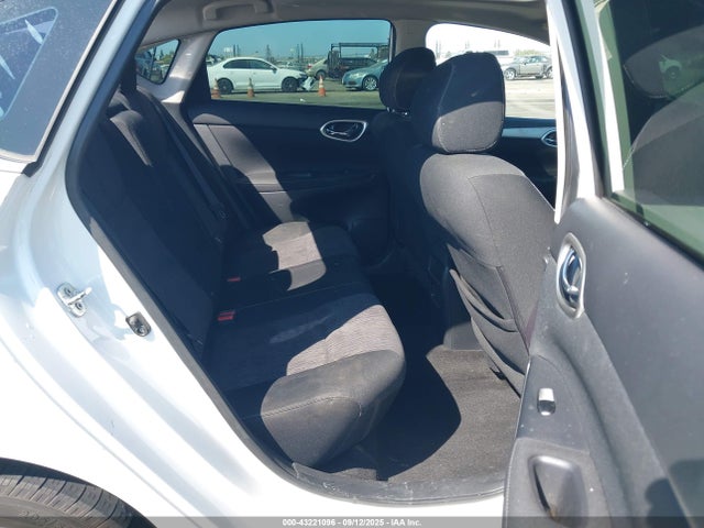 Nissan 2015 2015 3N1AB7AP5FY237667 Image 8