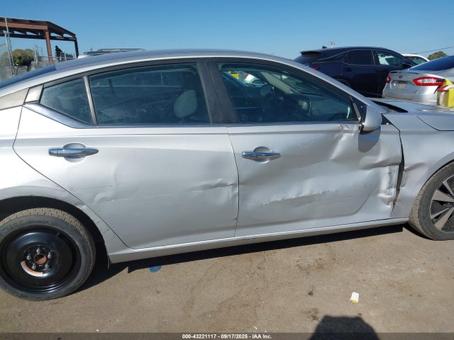 Nissan 2021 2021 1N4BL4DVXMN413443 Image 6