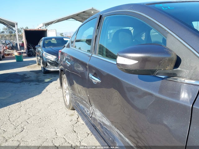 3N1AB7AP3FY320594 Nissan 2015