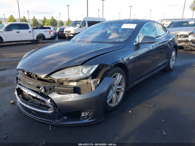 2016 TESLA MODEL S 5YJSA1E18GF123909 Photo 1
