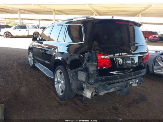 2015 MERCEDES-BENZ GL 550 4JGDF7DE3FA449878 Photo 2