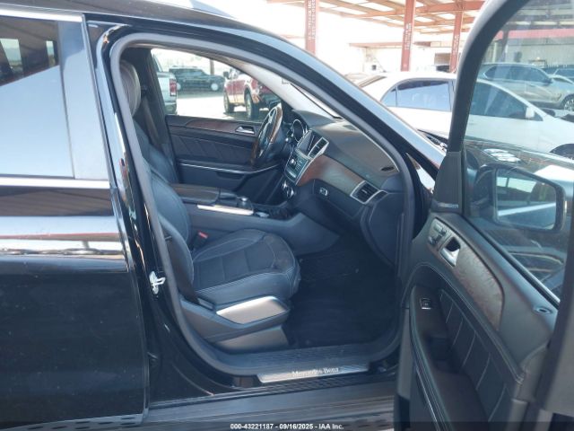 2015 MERCEDES-BENZ GL 550 4JGDF7DE3FA449878 Photo 4