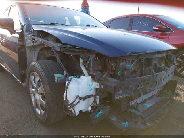 3MZBM1K79EM103531 Mazda pe