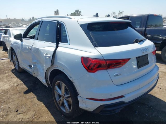 2021 AUDI Q3 WA1DECF36M1028109 Photo 2