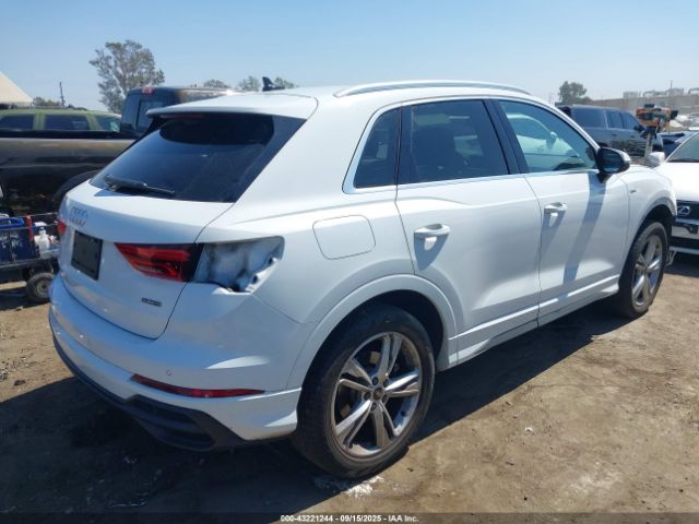 2021 AUDI Q3 WA1DECF36M1028109 Photo 3