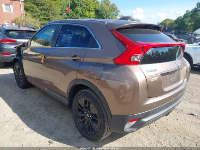 2019 MITSUBISHI ECLIPSE CROSS JA4AT4AA0KZ051680 Photo 2