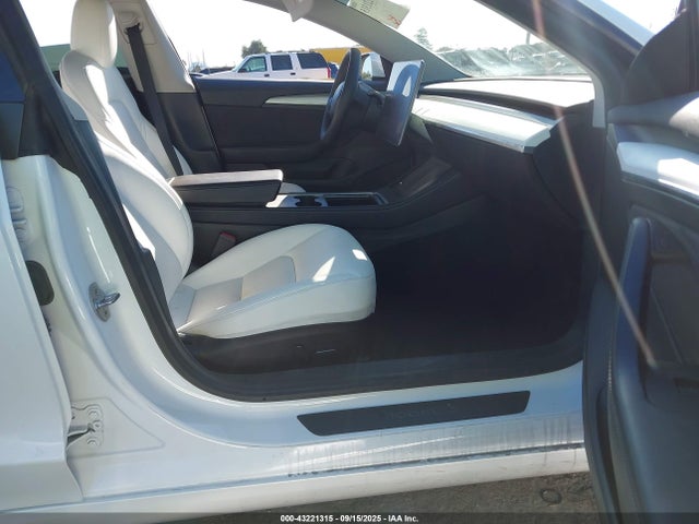 2022 TESLA MODEL 3 5YJ3E1EB9NF131743 Photo 4