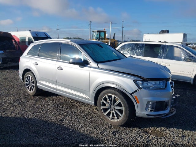2017 AUDI Q7 WA1LAAF75HD016455 Photo 0