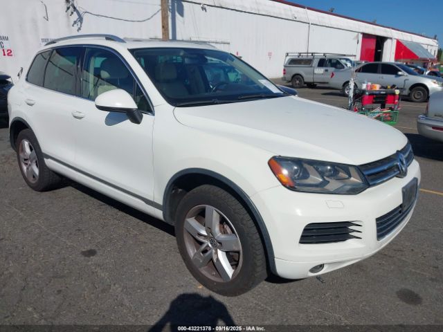 2011 VOLKSWAGEN TOUAREG WVGFK9BPXBD002056