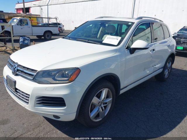 2011 VOLKSWAGEN TOUAREG WVGFK9BPXBD002056 Photo 1