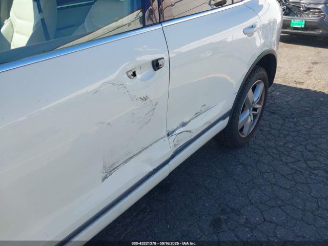 2011 VOLKSWAGEN TOUAREG WVGFK9BPXBD002056 Photo 5