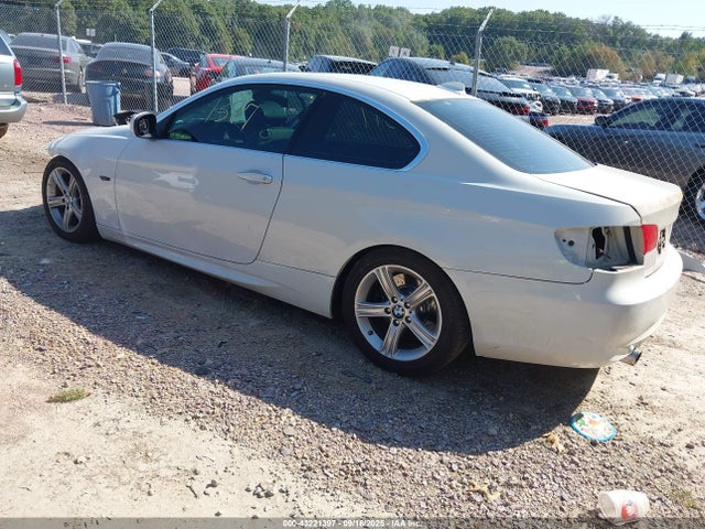 2013 BMW 335I WBAKF9C51DE859977 Photo 2