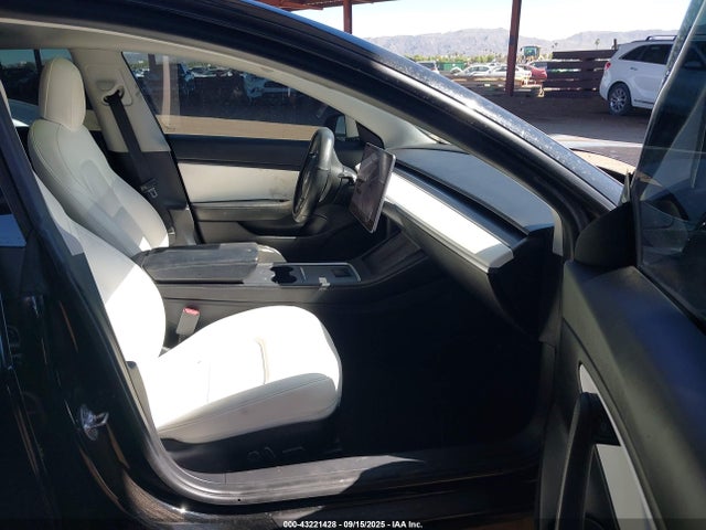 2021 TESLA MODEL 3 5YJ3E1EB8MF868639 Photo 4
