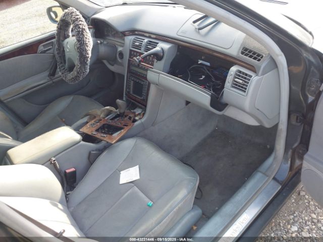 2001 MERCEDES-BENZ E 430 WDBJF83JX1X061076 Photo 4