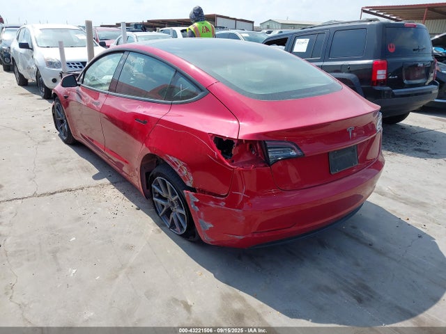 2022 TESLA MODEL 3 5YJ3E1EA4NF119488 Photo 2