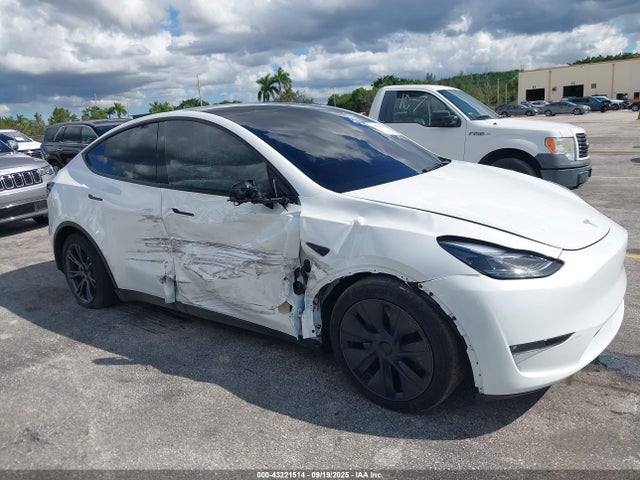 2025 TESLA MODEL Y 7SAYGAEE4SF283972 Photo 5