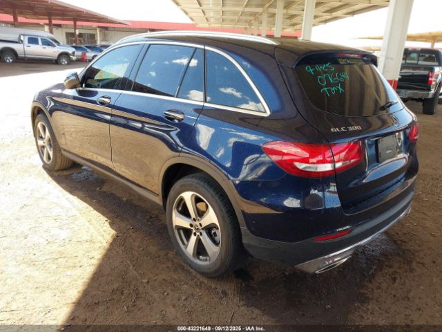 2018 MERCEDES-BENZ GLC 300 WDC0G4JB2JV076644 Photo 2
