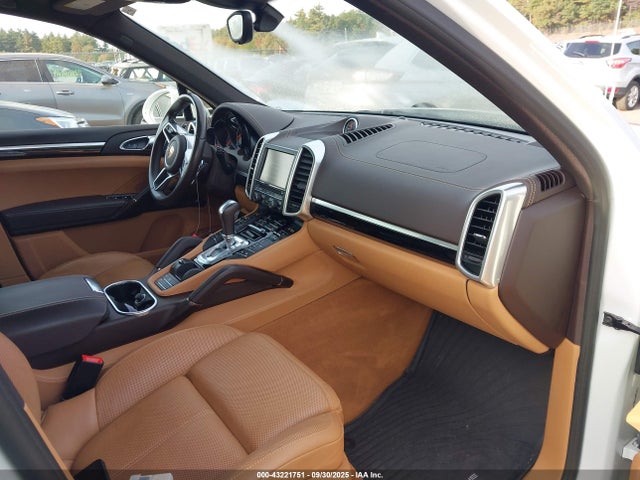 2016 PORSCHE CAYENNE WP1AB2A22GLA96716 Photo 4