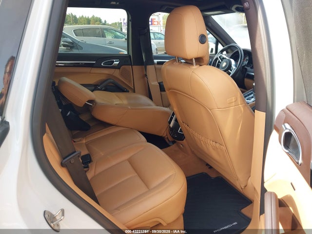2016 PORSCHE CAYENNE WP1AB2A22GLA96716 Photo 7